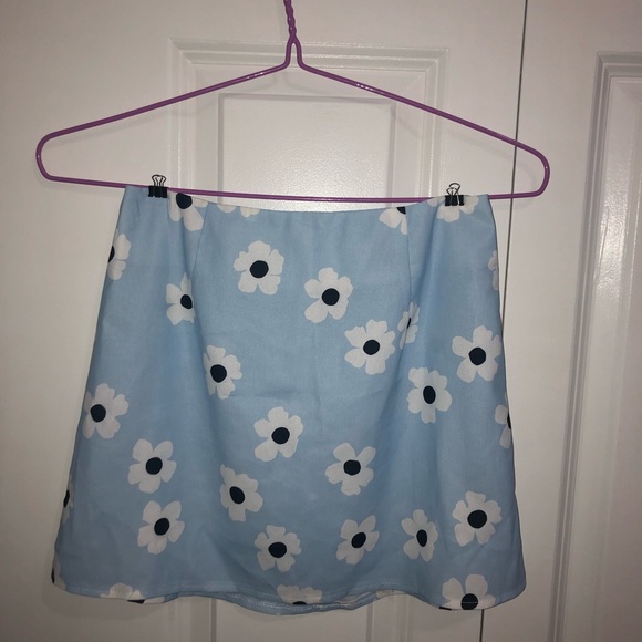 Shelly skirt from Princess Polly - Picture 5 of 5